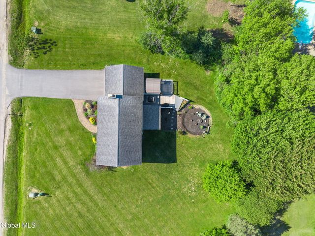 4 Canter Lane, Johnstown, NY 12095