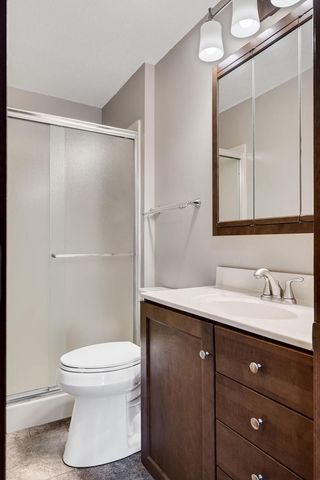 917 10th AVENUE N, Onalaska, WI 54650