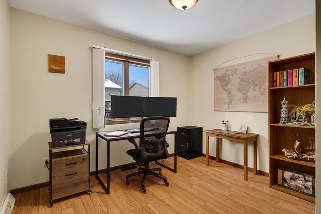 917 10th AVENUE N, Onalaska, WI 54650