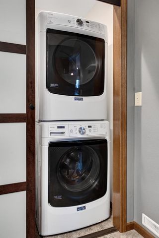 917 10th AVENUE N, Onalaska, WI 54650