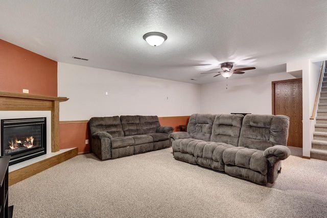 917 10th AVENUE N, Onalaska, WI 54650