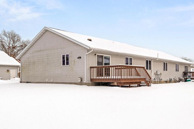 917 10th AVENUE N, Onalaska, WI 54650