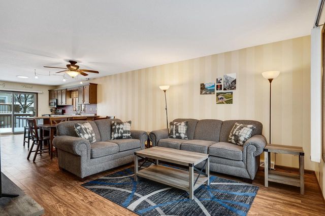 917 10th AVENUE N, Onalaska, WI 54650