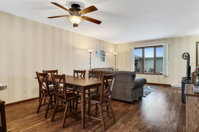 917 10th AVENUE N, Onalaska, WI 54650