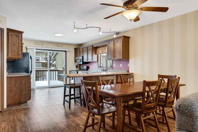 917 10th AVENUE N, Onalaska, WI 54650