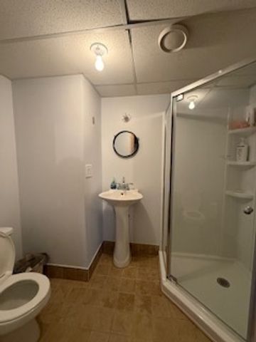 2900 E 101ST Street, Chicago, IL 60617