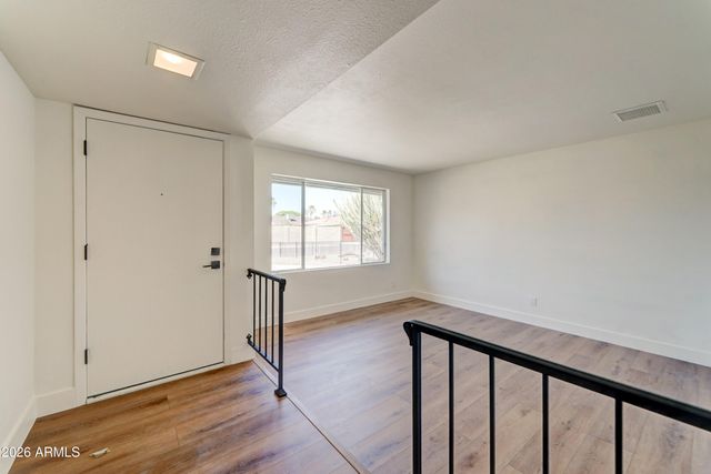5619 W HARTFORD Avenue, Glendale, AZ 85308