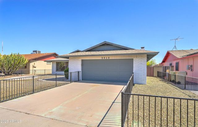 5619 W HARTFORD Avenue, Glendale, AZ 85308