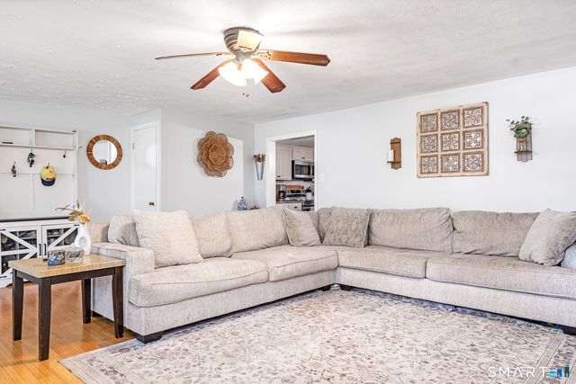 1070 Norwich Road, Plainfield, CT 06374