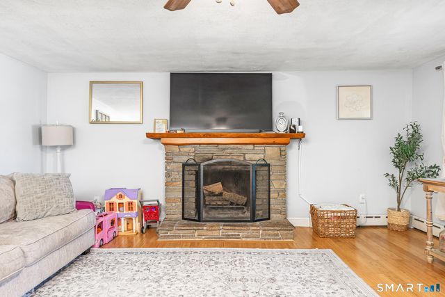 1070 Norwich Road, Plainfield, CT 06374