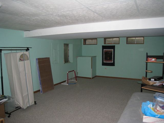 706 N Point Drive, Schaumburg, IL 60193