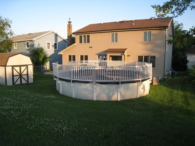706 N Point Drive, Schaumburg, IL 60193