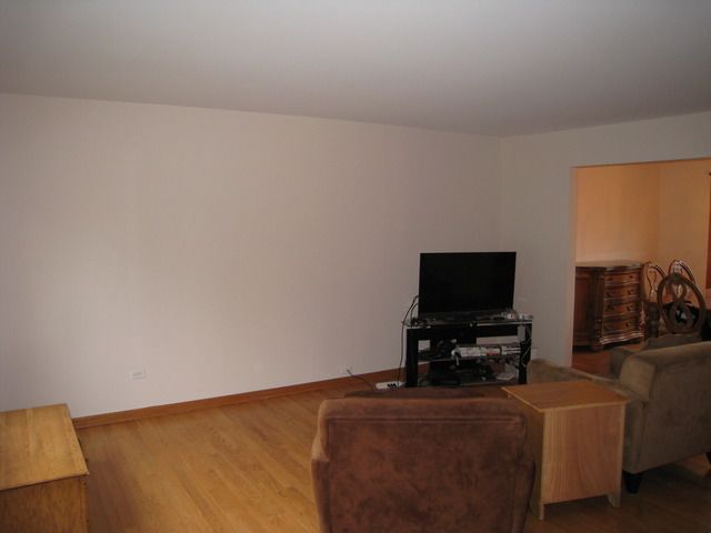 706 N Point Drive, Schaumburg, IL 60193