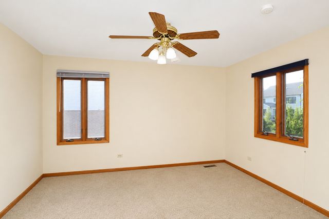 706 N Point Drive, Schaumburg, IL 60193