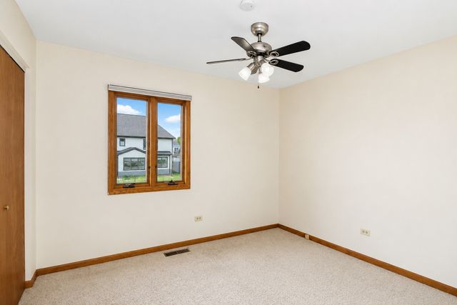 706 N Point Drive, Schaumburg, IL 60193