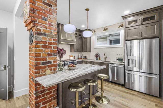 1452 S 4th Street, Columbus, OH 43207