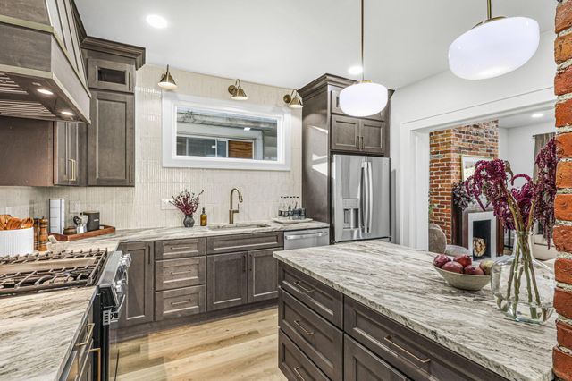 1452 S 4th Street, Columbus, OH 43207