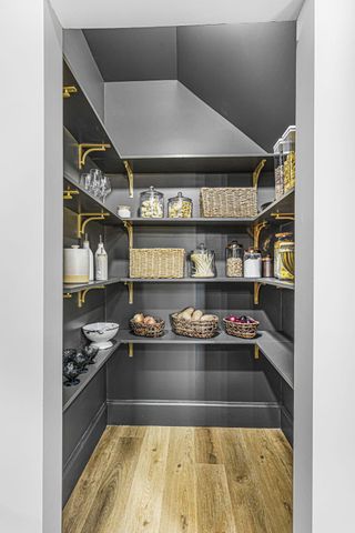 1452 S 4th Street, Columbus, OH 43207