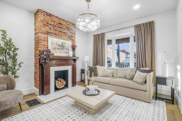 1452 S 4th Street, Columbus, OH 43207