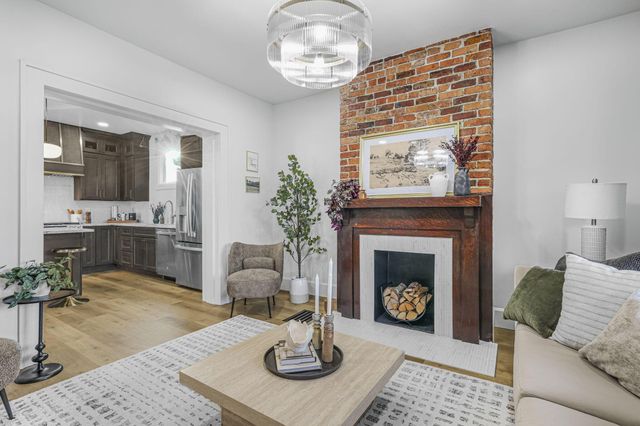 1452 S 4th Street, Columbus, OH 43207