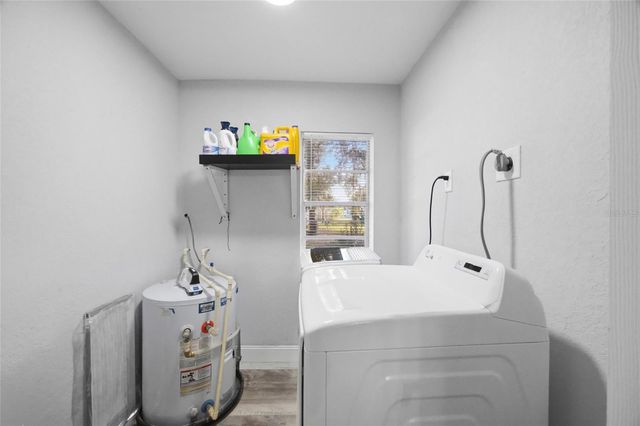 907 CENTER STREET, Plant City, FL 33563