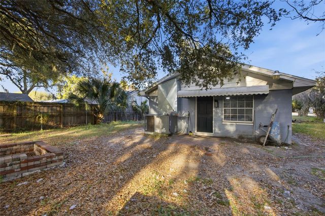 907 CENTER STREET, Plant City, FL 33563