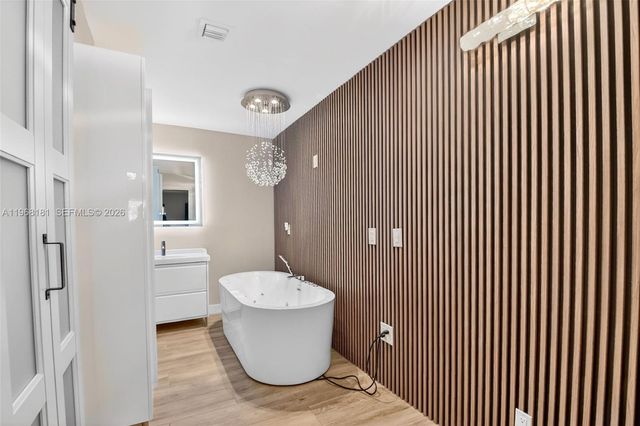 13808 Geranium Pl, Wellington, FL 33414