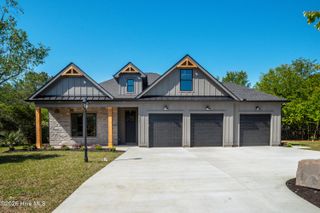8909 Chesterfield Drive NW, Carolina Shores, NC 28467