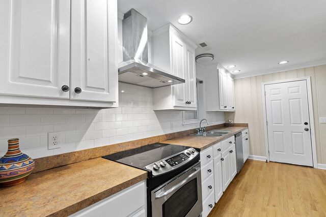 2422 Highway 174, Edisto Island, SC 29438