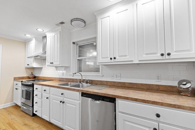 2422 Highway 174, Edisto Island, SC 29438