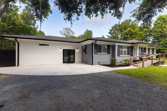 2422 Highway 174, Edisto Island, SC 29438