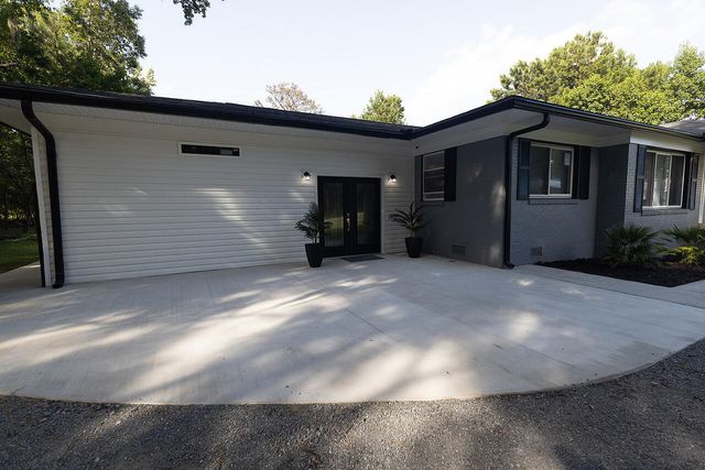 2422 Highway 174, Edisto Island, SC 29438