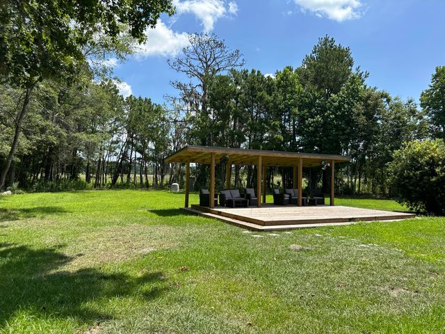 2422 Highway 174, Edisto Island, SC 29438
