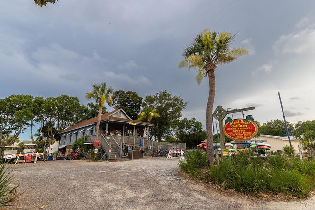 2422 Highway 174, Edisto Island, SC 29438