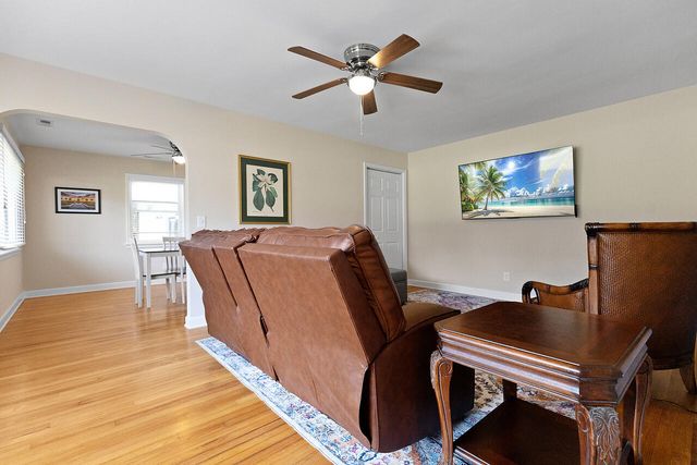 2422 Highway 174, Edisto Island, SC 29438