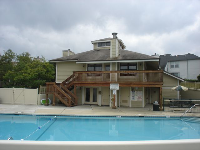 917 Vose Drive 411, Gurnee, IL 60031