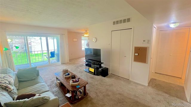 33007 Fargo Street, Livonia, MI 48152