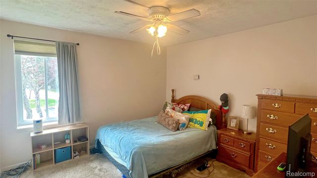 33007 Fargo Street, Livonia, MI 48152