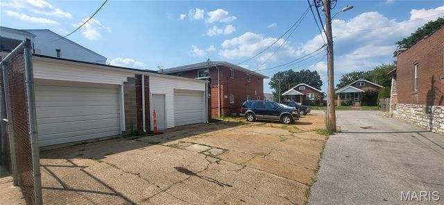3106 Ivanhoe Avenue, St Louis, MO 63139