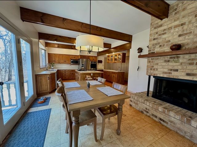 4N609 Pheasant Run Drive, St. Charles, IL 60175