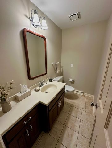 4N609 Pheasant Run Drive, St. Charles, IL 60175