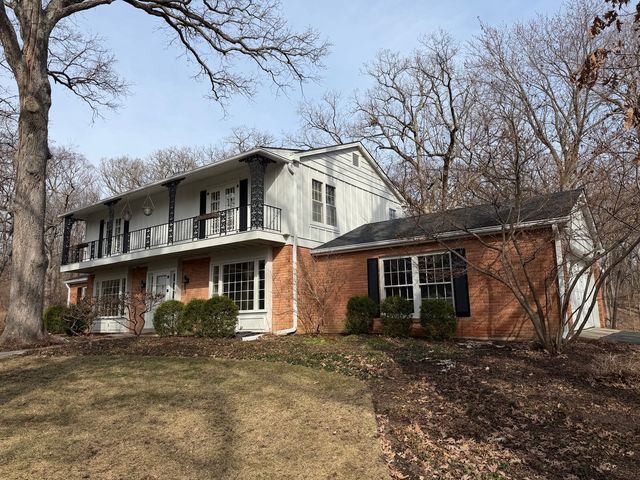 4N609 Pheasant Run Drive, St. Charles, IL 60175