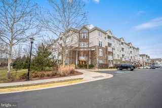 24701 BYRNE MEADOW SQ #413, Aldie, VA 20105