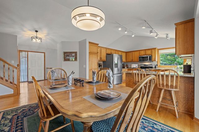 10791 Alberton Way, Inver Grove Heights, MN 55077