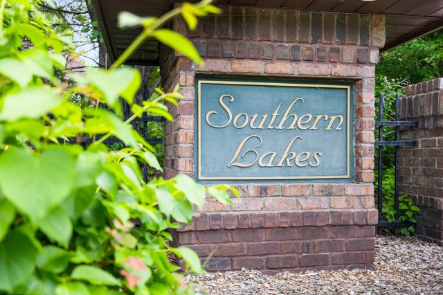 10791 Alberton Way, Inver Grove Heights, MN 55077