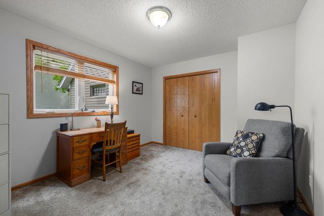 10791 Alberton Way, Inver Grove Heights, MN 55077