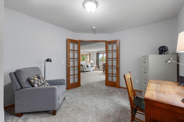 10791 Alberton Way, Inver Grove Heights, MN 55077