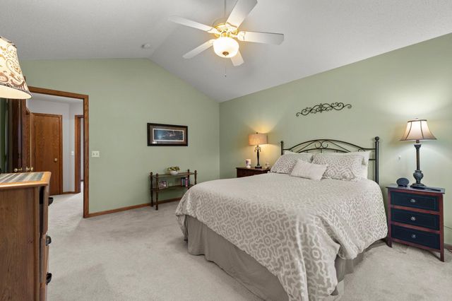 10791 Alberton Way, Inver Grove Heights, MN 55077
