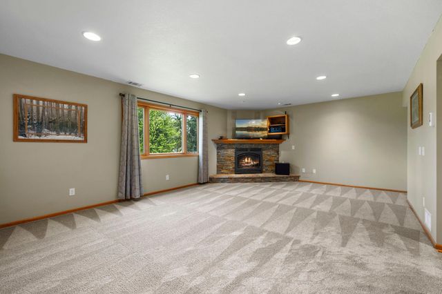 10791 Alberton Way, Inver Grove Heights, MN 55077