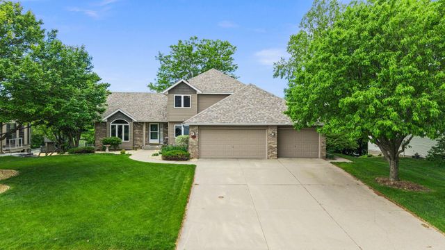 10791 Alberton Way, Inver Grove Heights, MN 55077